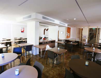 The restaurant room